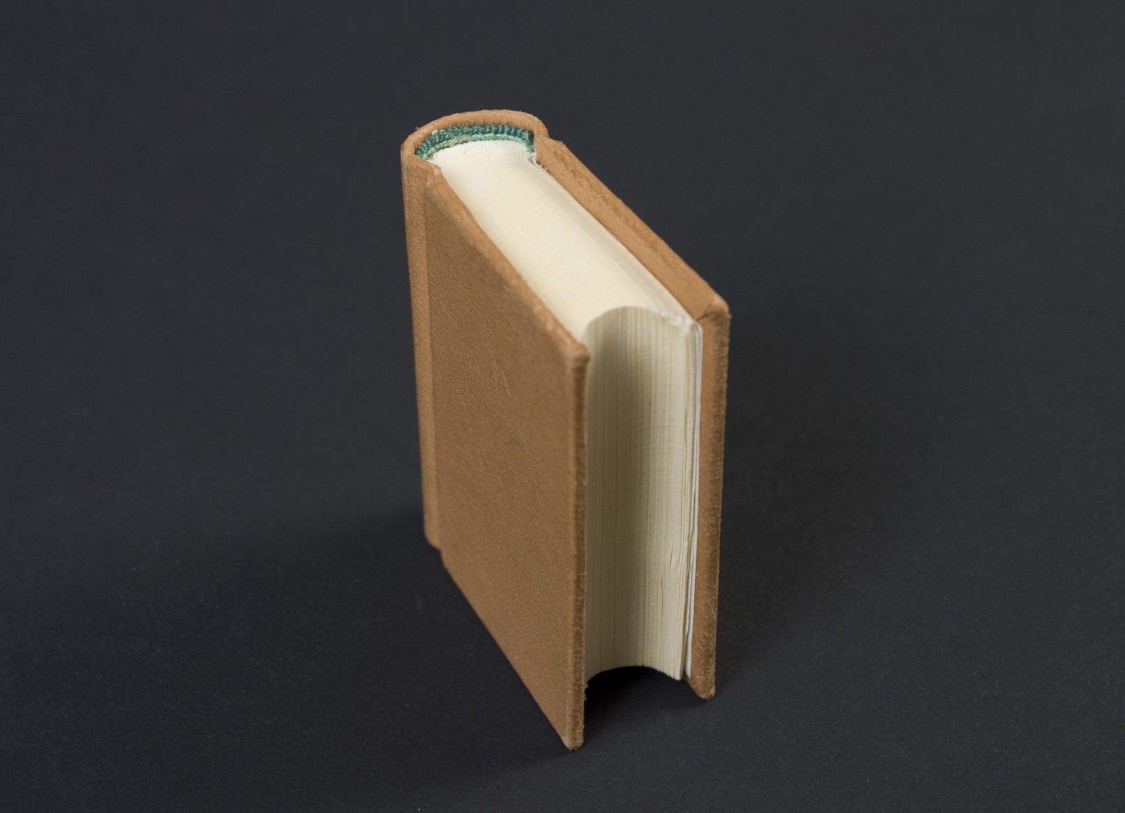 varina volk graphisme freelance paris identite edition siteweb