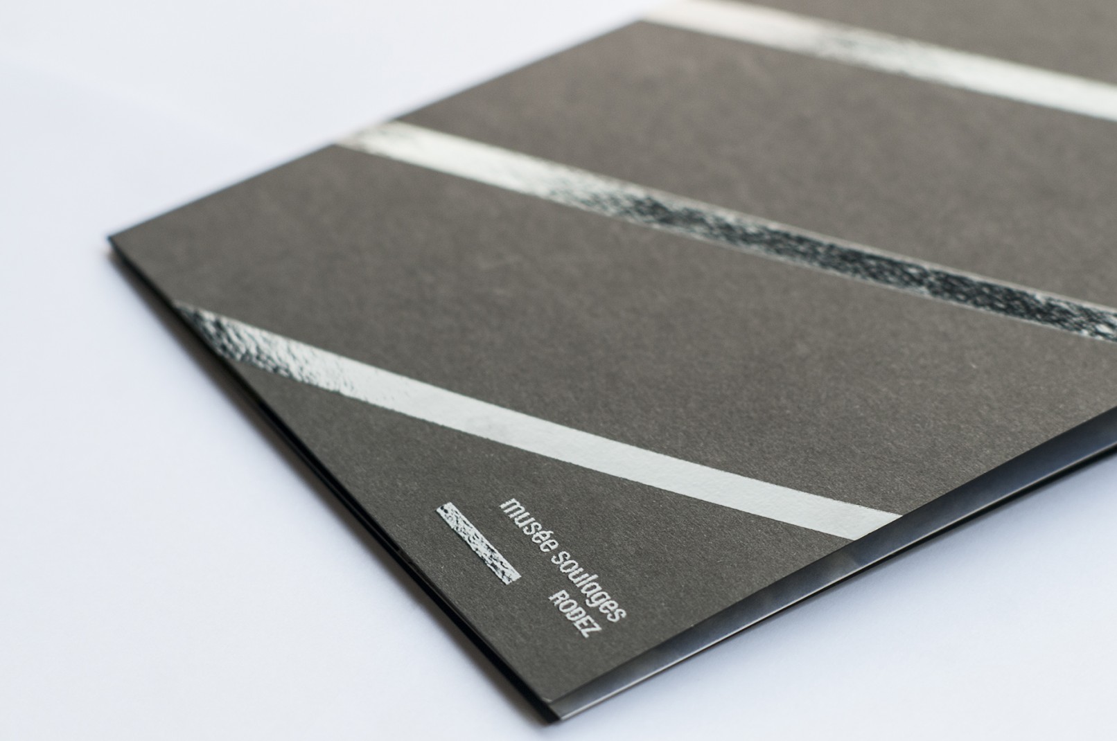 musee soulages identité varina volk graphisme freelance paris